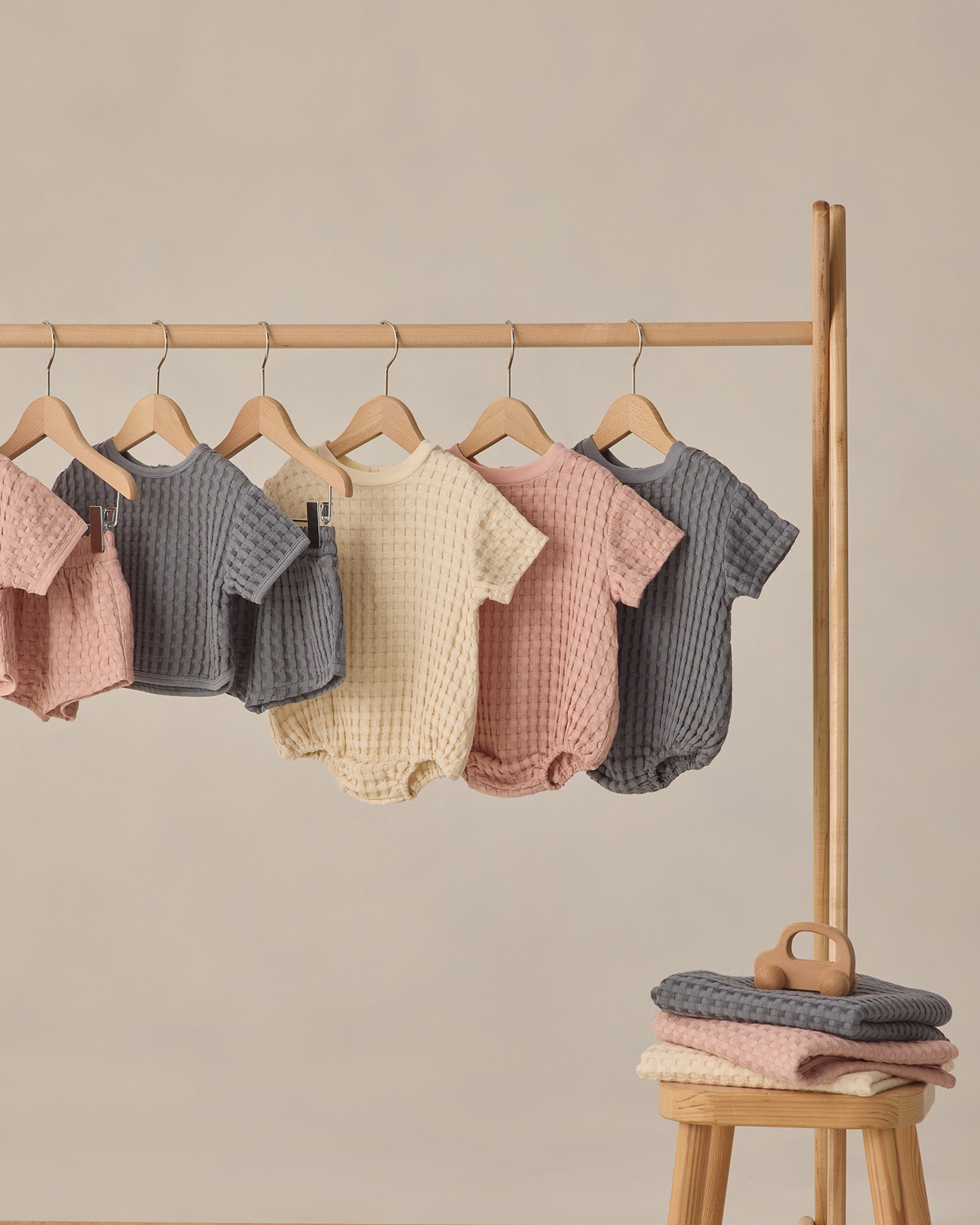 クインシーメイのオーガニックワッフルニットはこちら