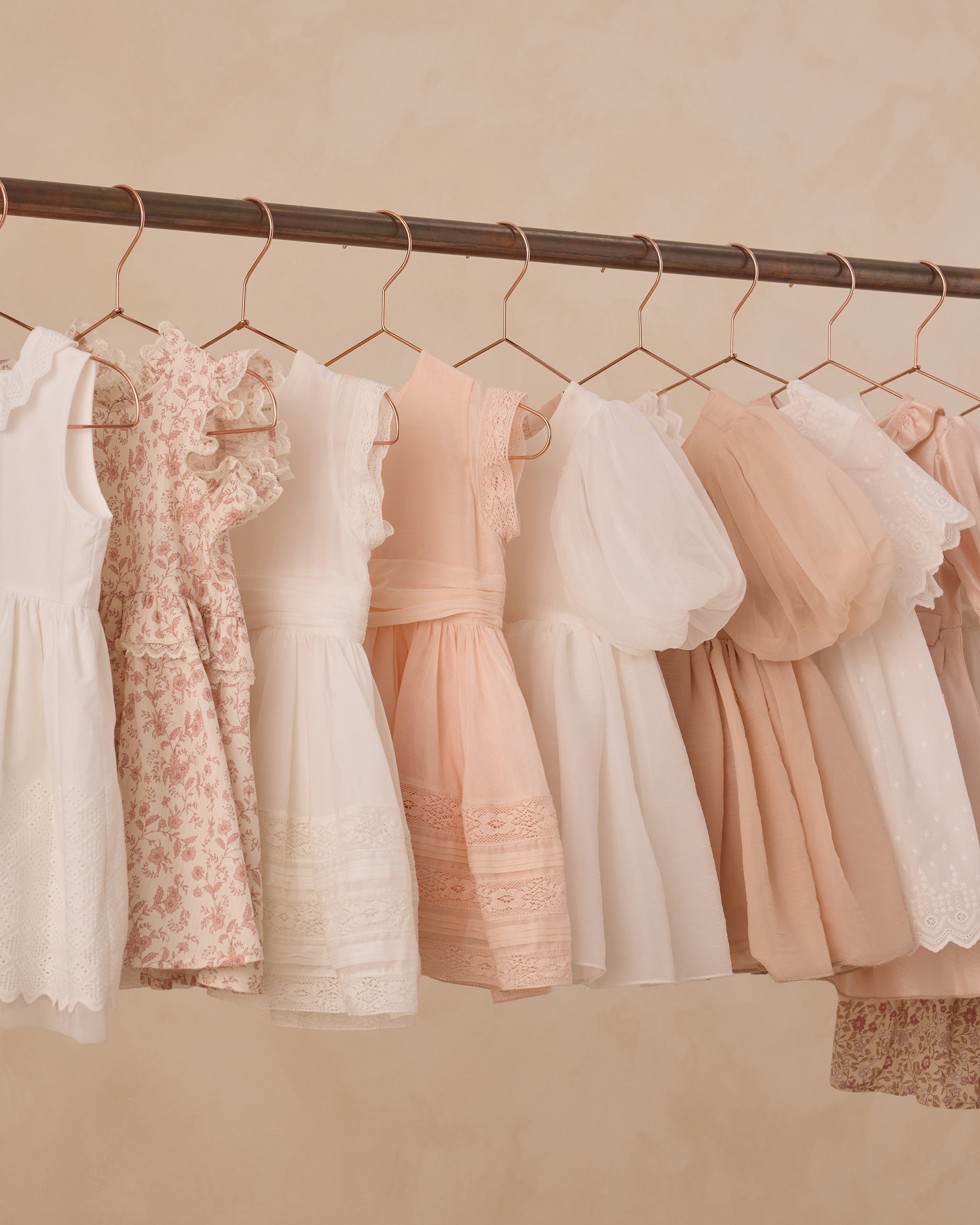ノラリー　Noralee SOFIA DRESS BLUSH Noralee Sofia Dress - Blush – Basically Bows & Bowties