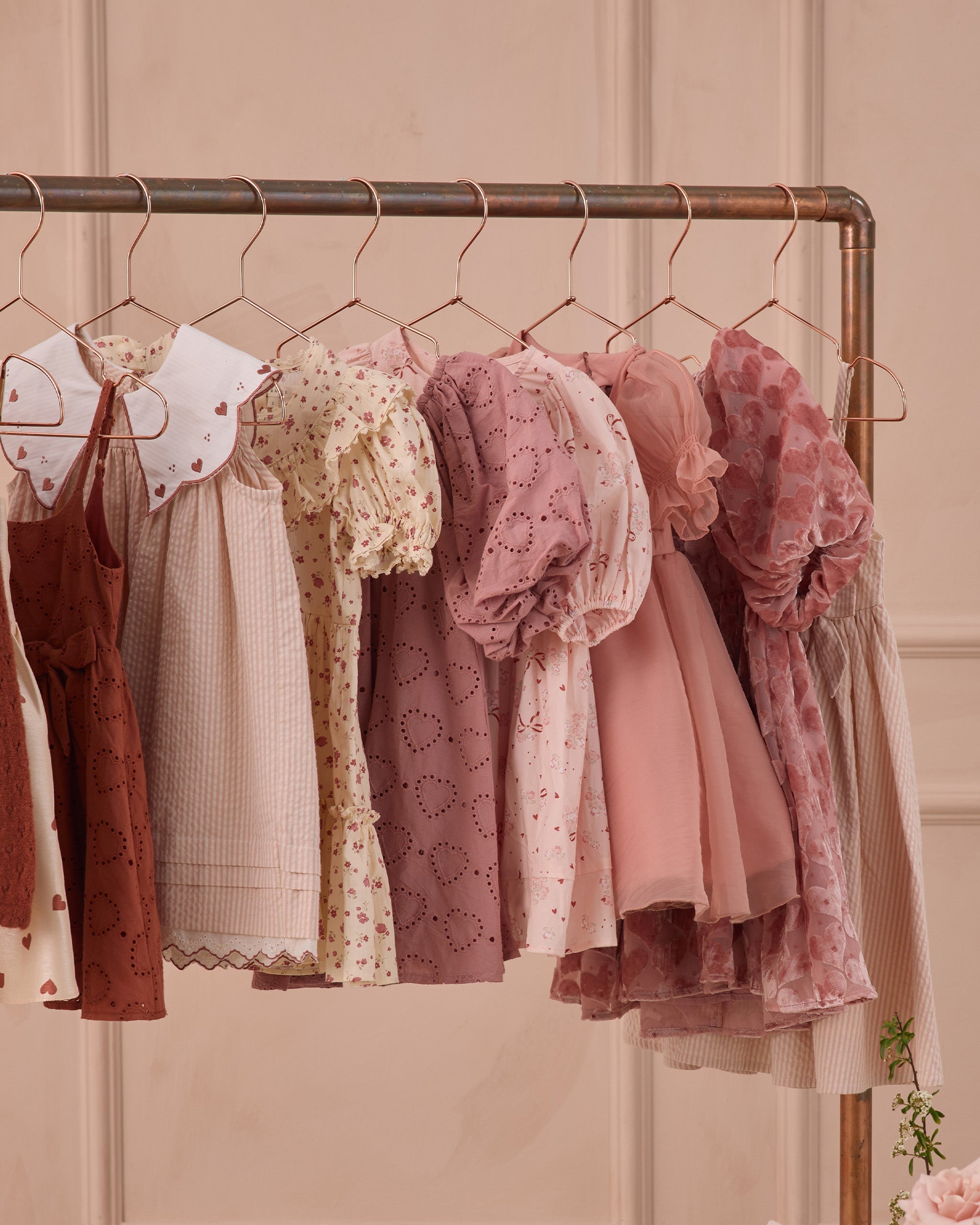 Rylee + Cru ライリーアンドクルー ベビー服 子供服 ニーナドレス　リップスティックハーツ