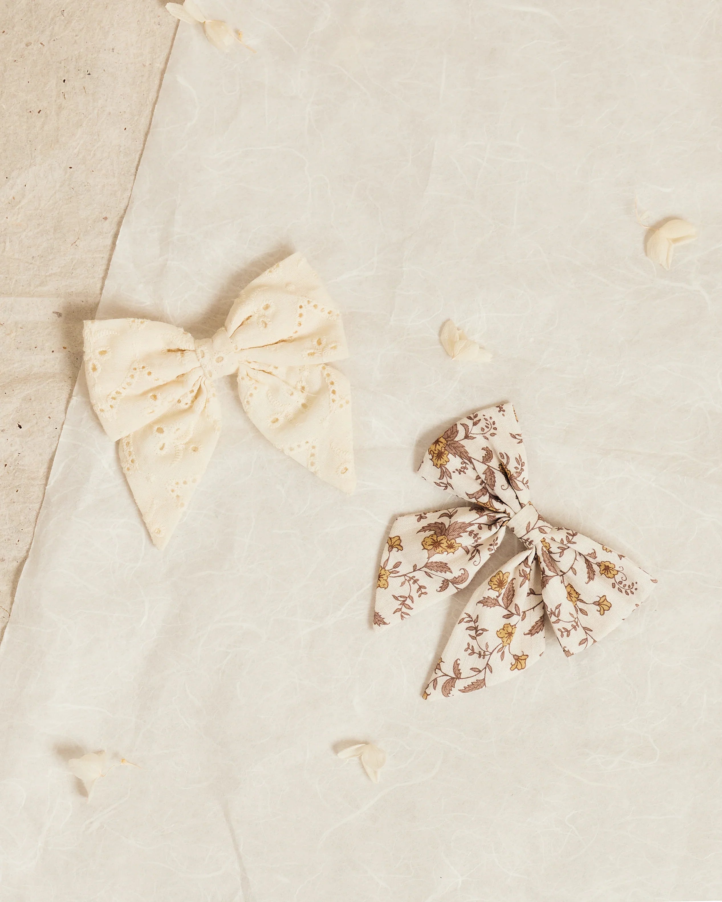 Sailor Bow | Golden Vines