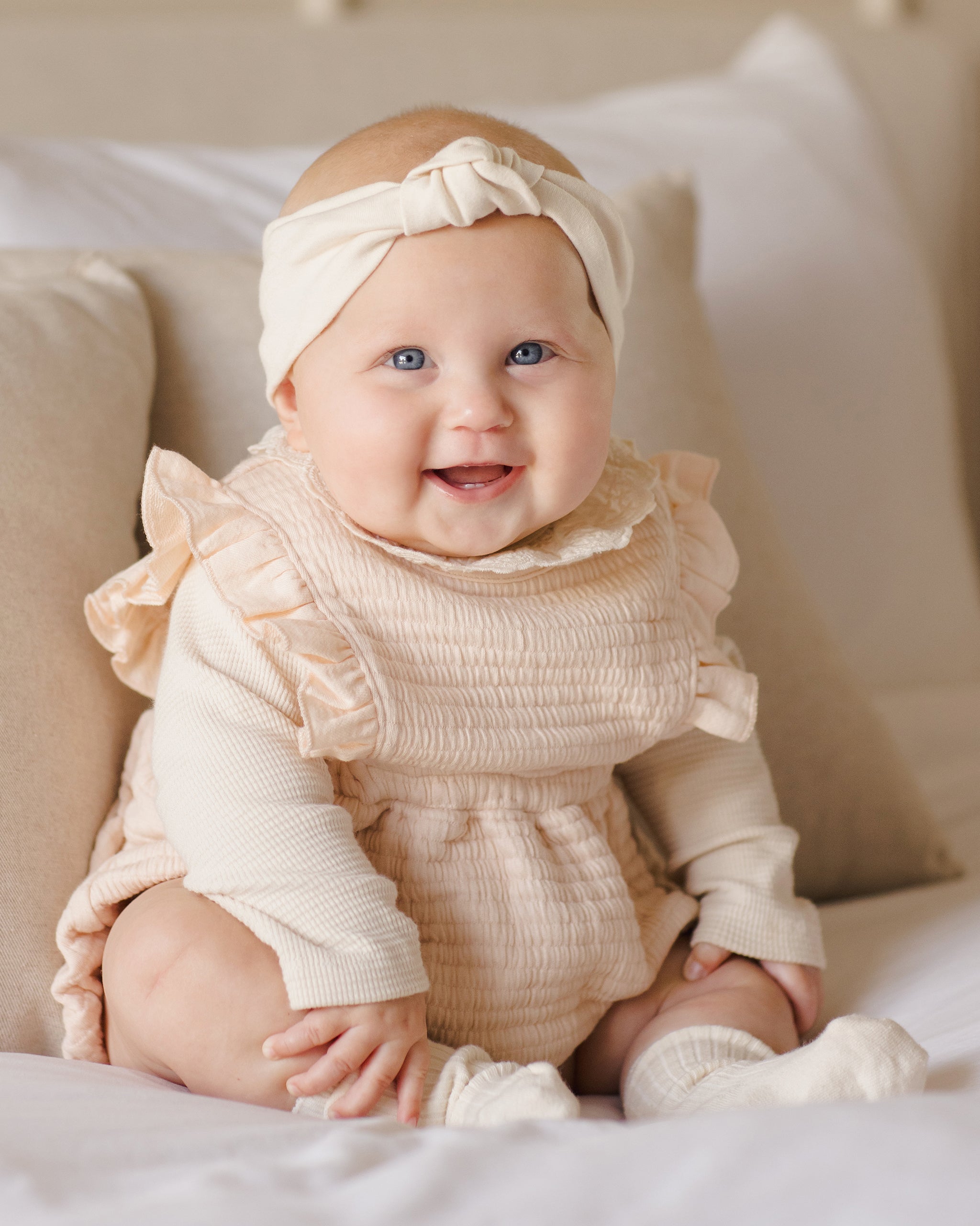 Rylee + Cru ライリーアンドクルー ベビー服 子供服  ラッフルカラーボディスーツ　ナチュラル