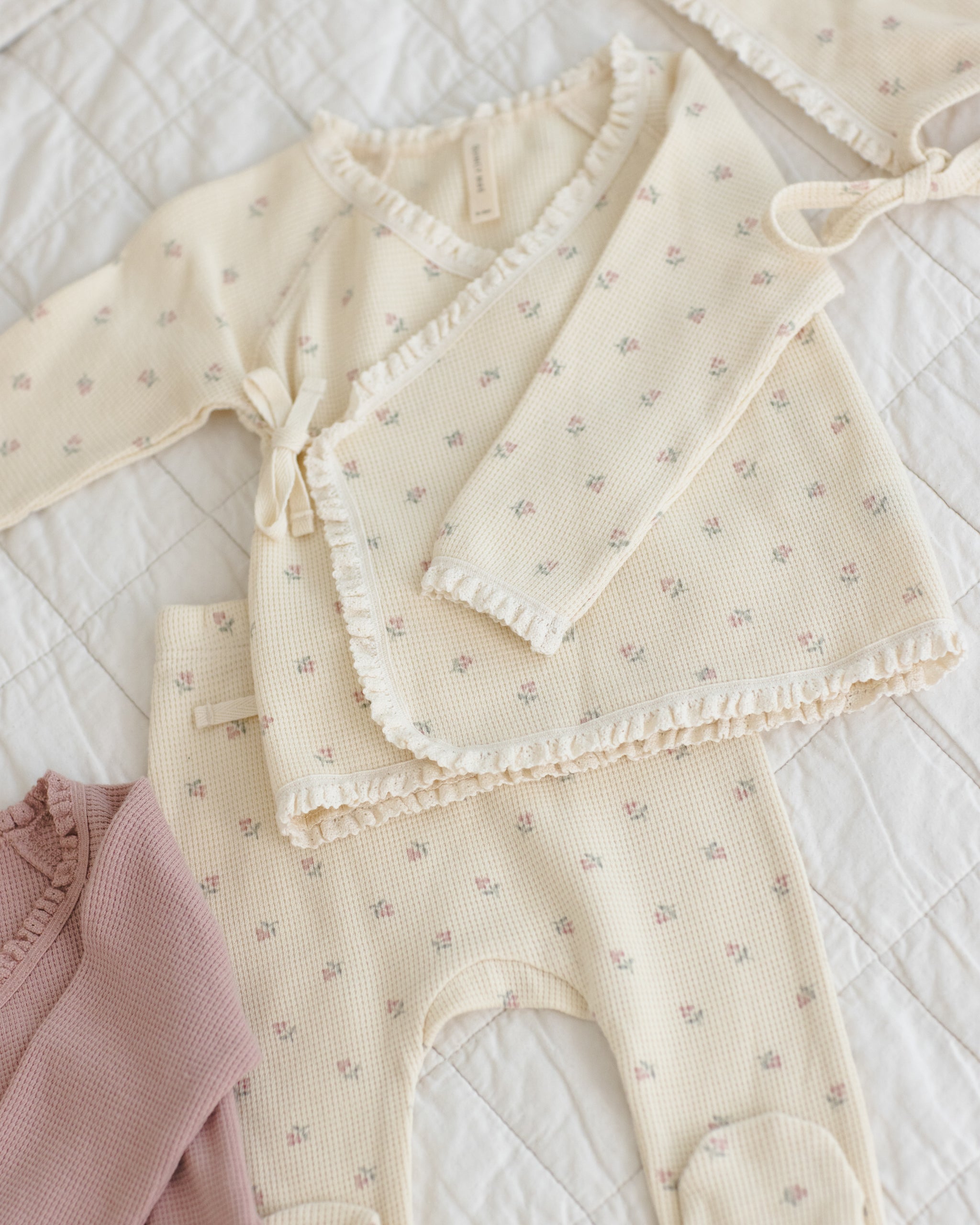 Take Home Set Mauve Ditsy – Quincy Mae