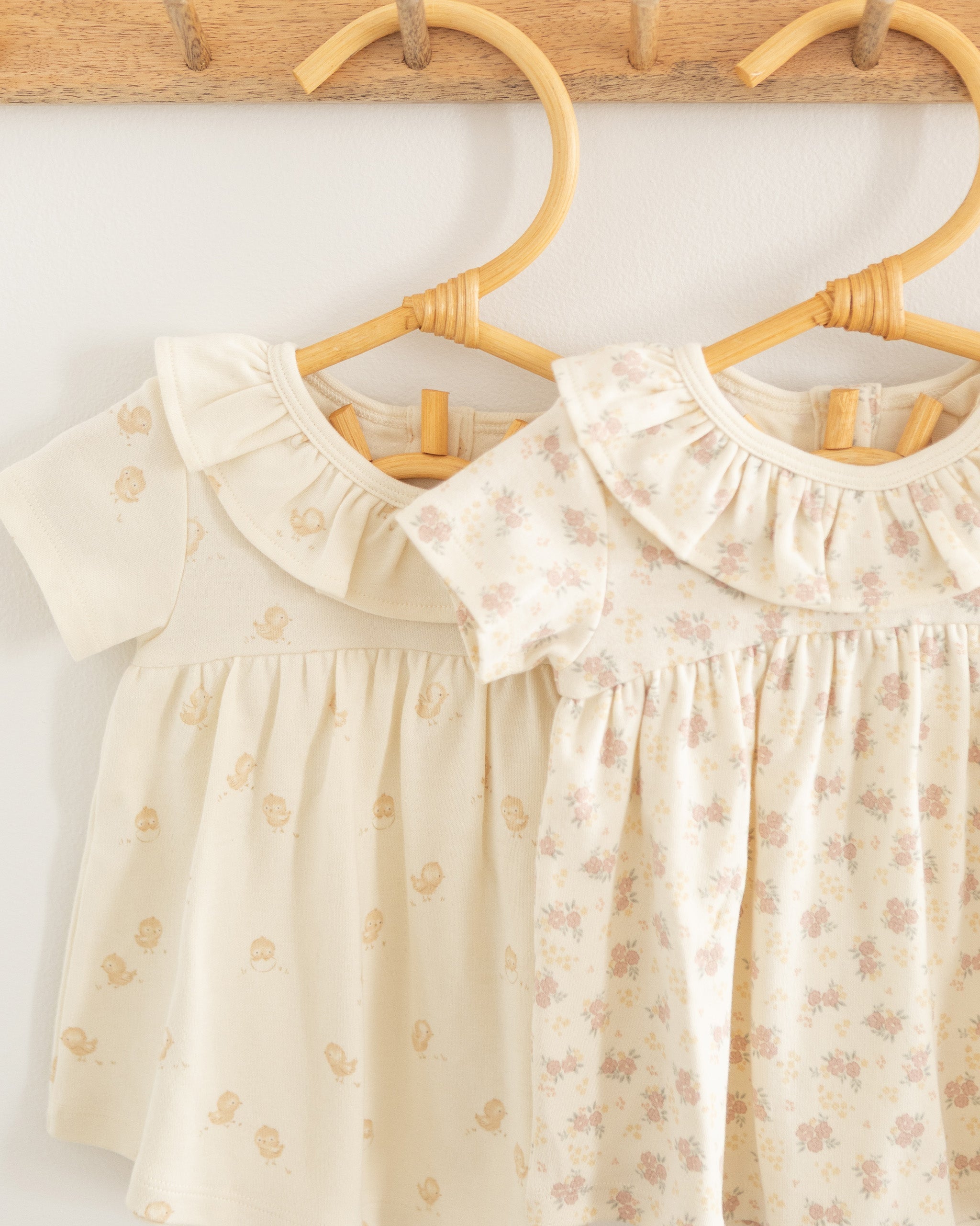 Rylee + Cru ライリーアンドクルー ベビー服 子供服 ラッフルカラージャージードレス　フラワーフィールド