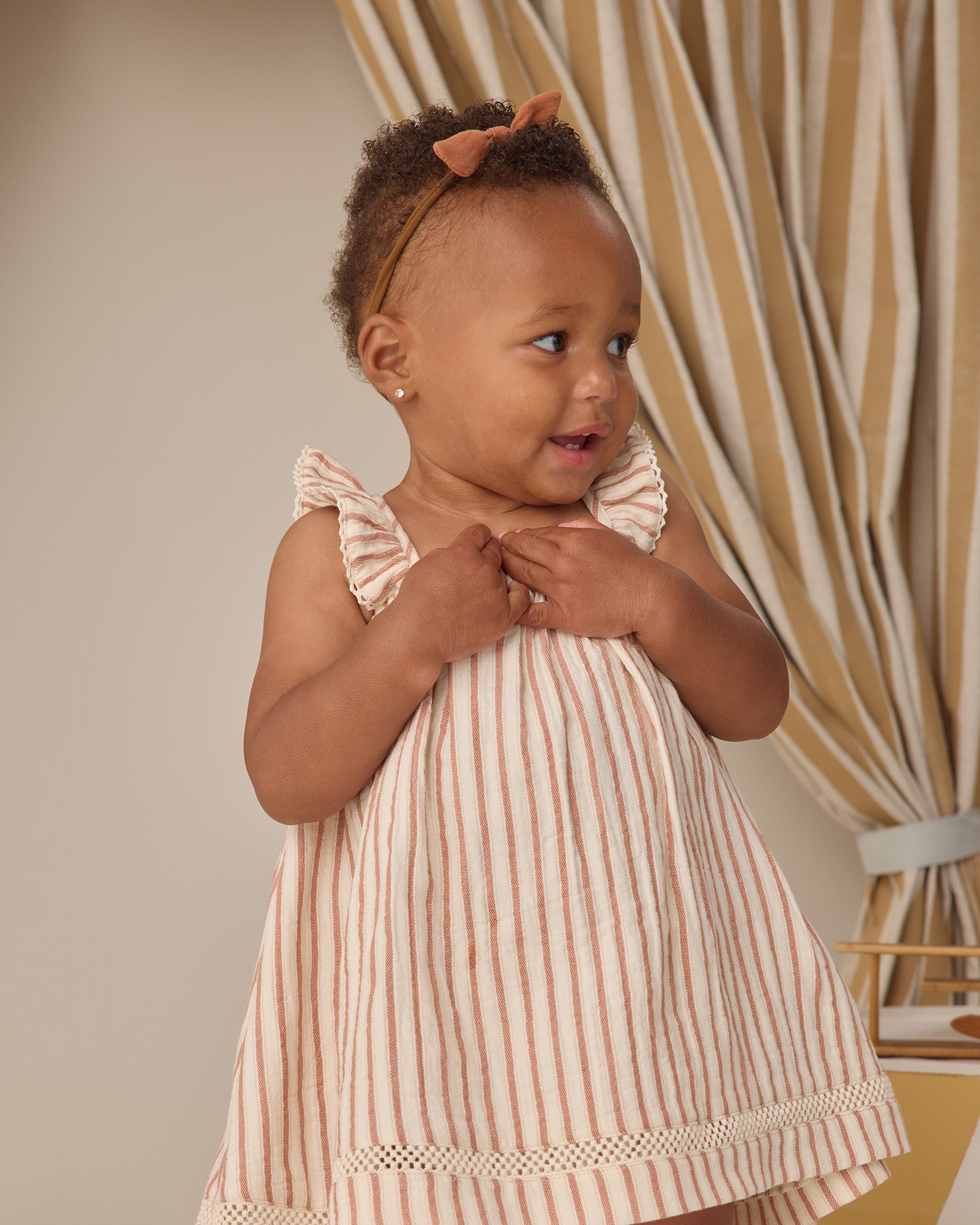 Rylee + Cru ライリーアンドクルー ベビー服 子供服 ラッフルタンクドレス　ヴィンテージストライプ
