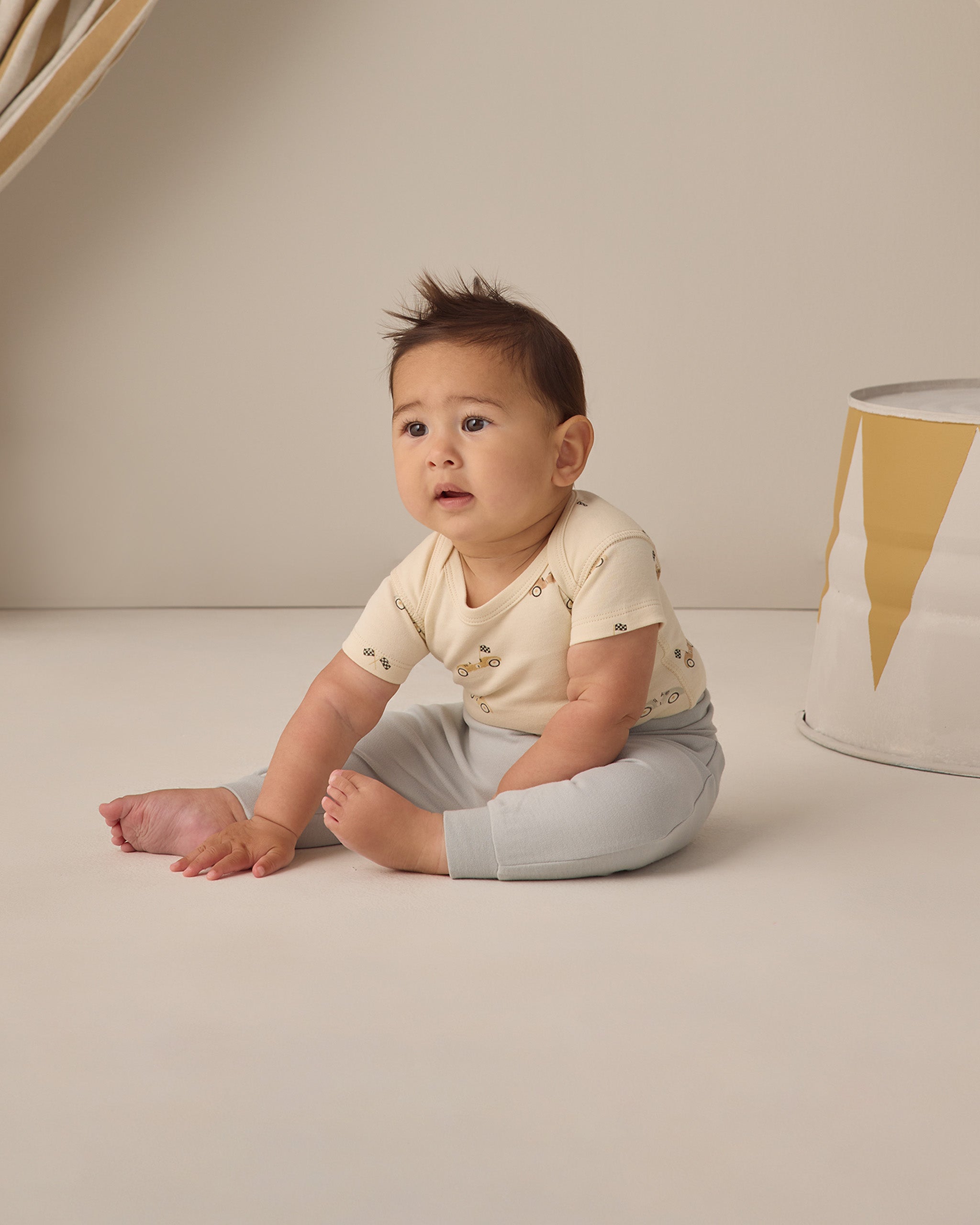 Rylee + Cru ライリーアンドクルー ベビー服 子供服 ショートスリーブボディスーツパック　レースカー、オートマイクロストライプ