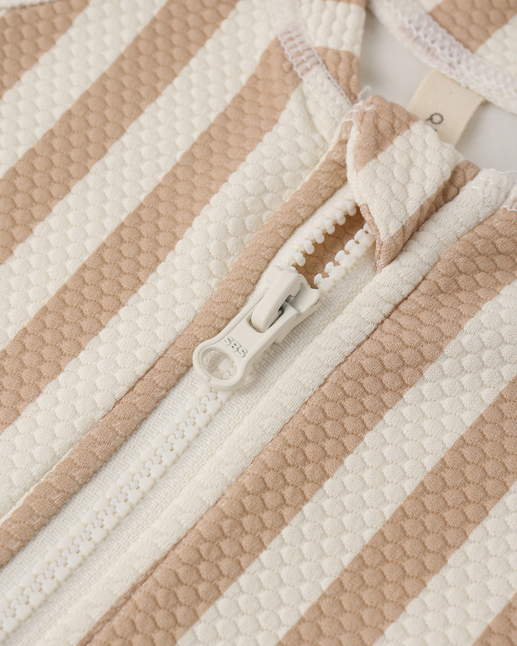 Rylee + Cru ライリーアンドクルー ベビー服 子供服 ロングスリーブワンピースラッシュガード　レトロラテストライプ