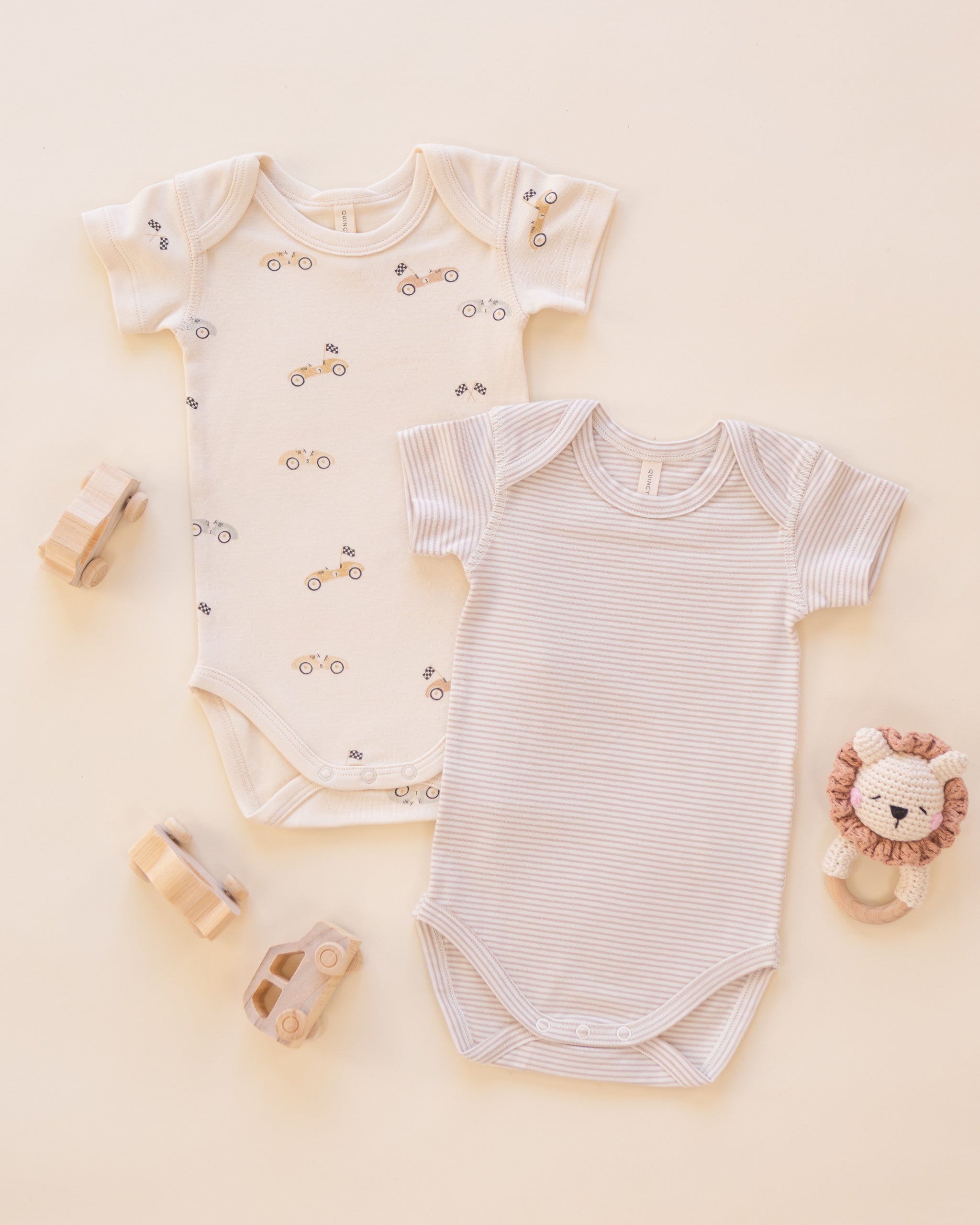 Rylee + Cru ライリーアンドクルー ベビー服 子供服 ショートスリーブボディスーツパック　レースカー、オートマイクロストライプ