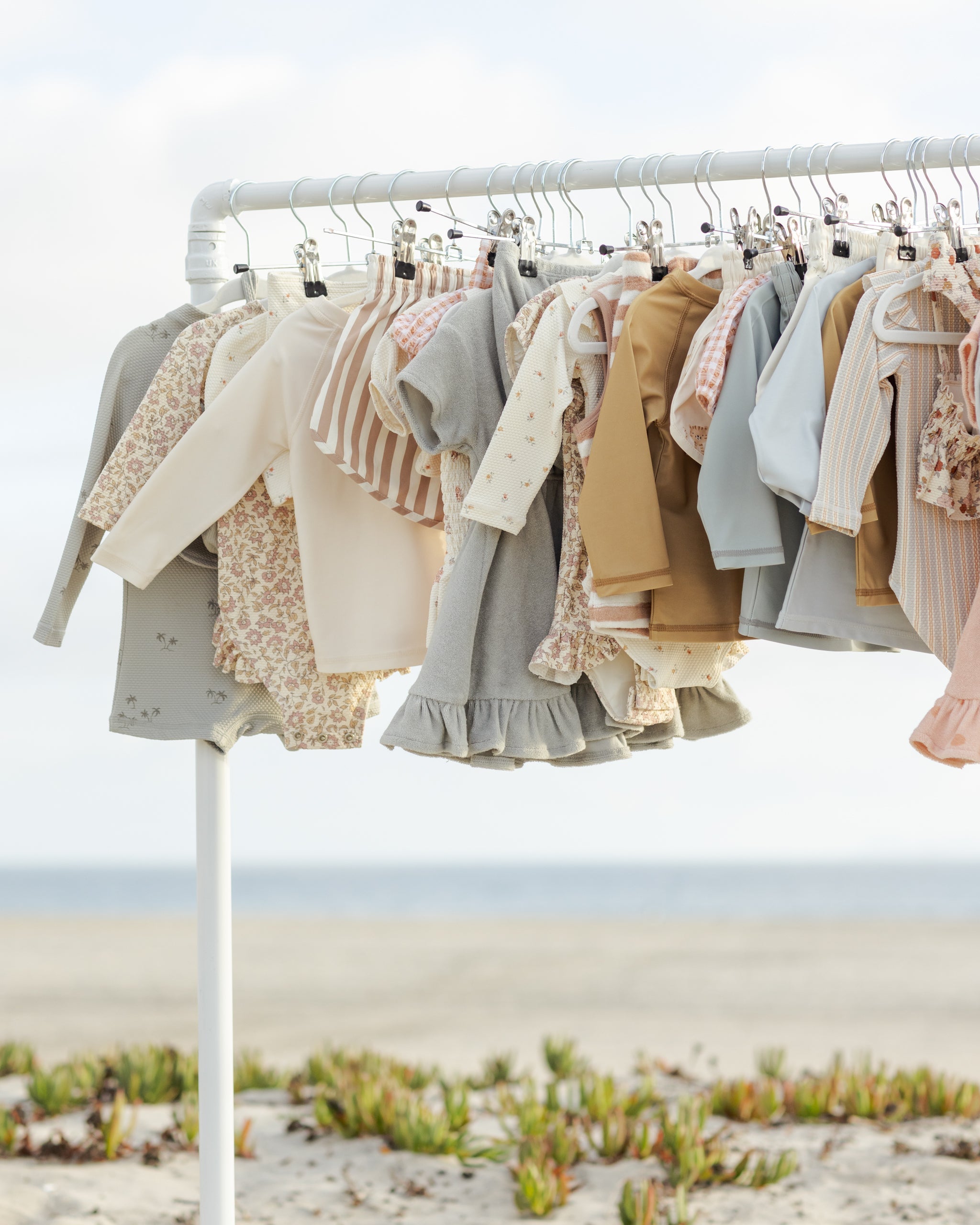 Rylee + Cru ライリーアンドクルー ベビー服 子供服 ロングスリーブワンピースラッシュガード　パーム