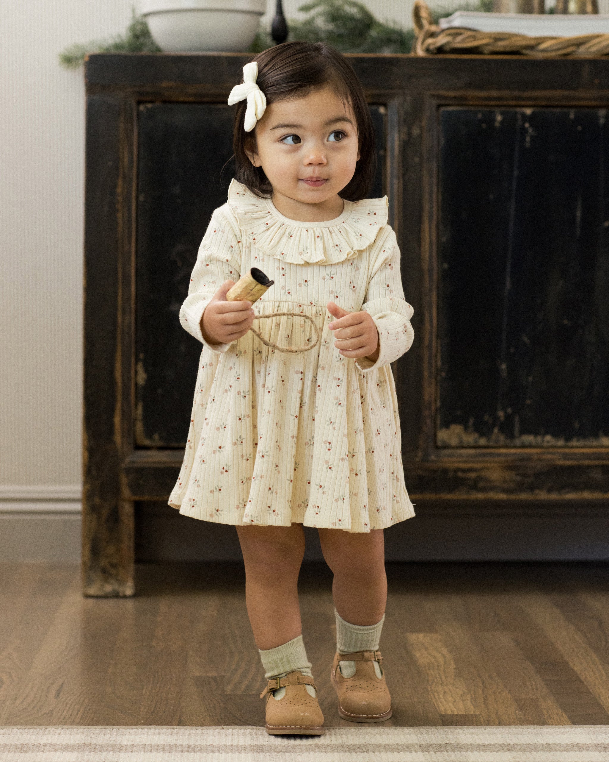 Rylee + Cru ライリーアンドクルー ベビー服 子供服  ラッフルカラードレス　ナチュラルディッツィ