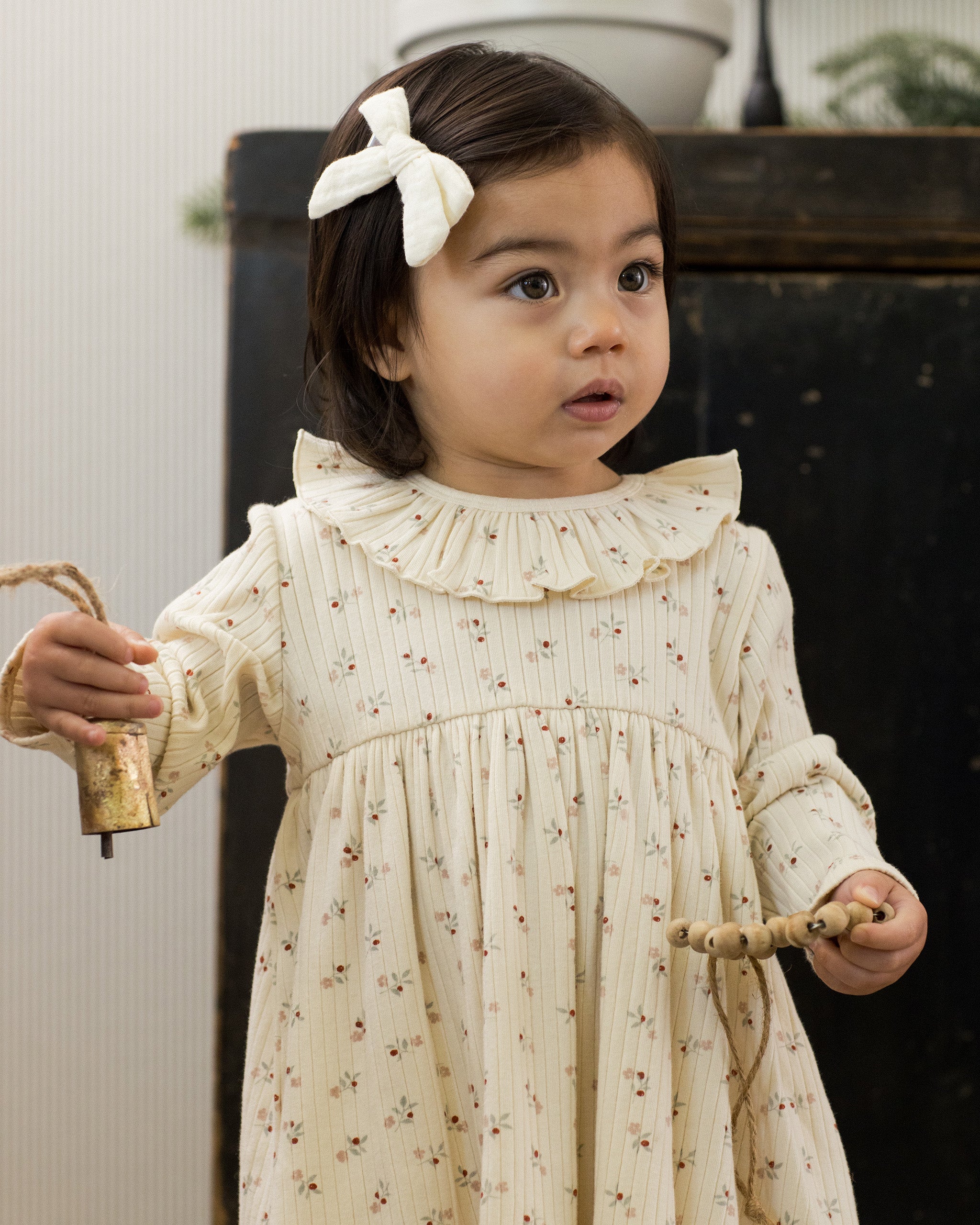 Rylee + Cru ライリーアンドクルー ベビー服 子供服  ラッフルカラードレス　ナチュラルディッツィ