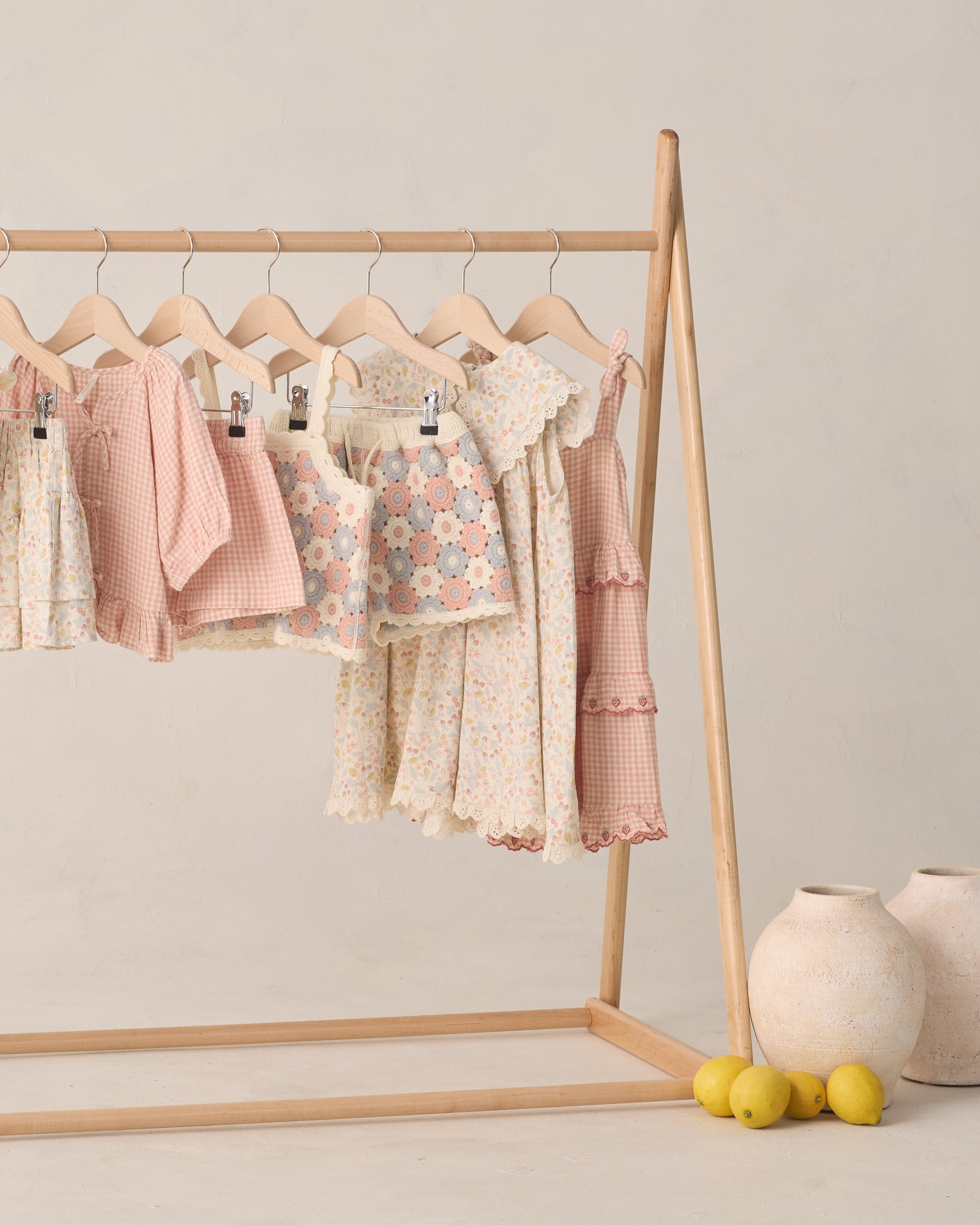 Rylee + Cru ライリーアンドクルー ベビー服 子供服 ラッフルスウィングドレス　ペタルギンガム