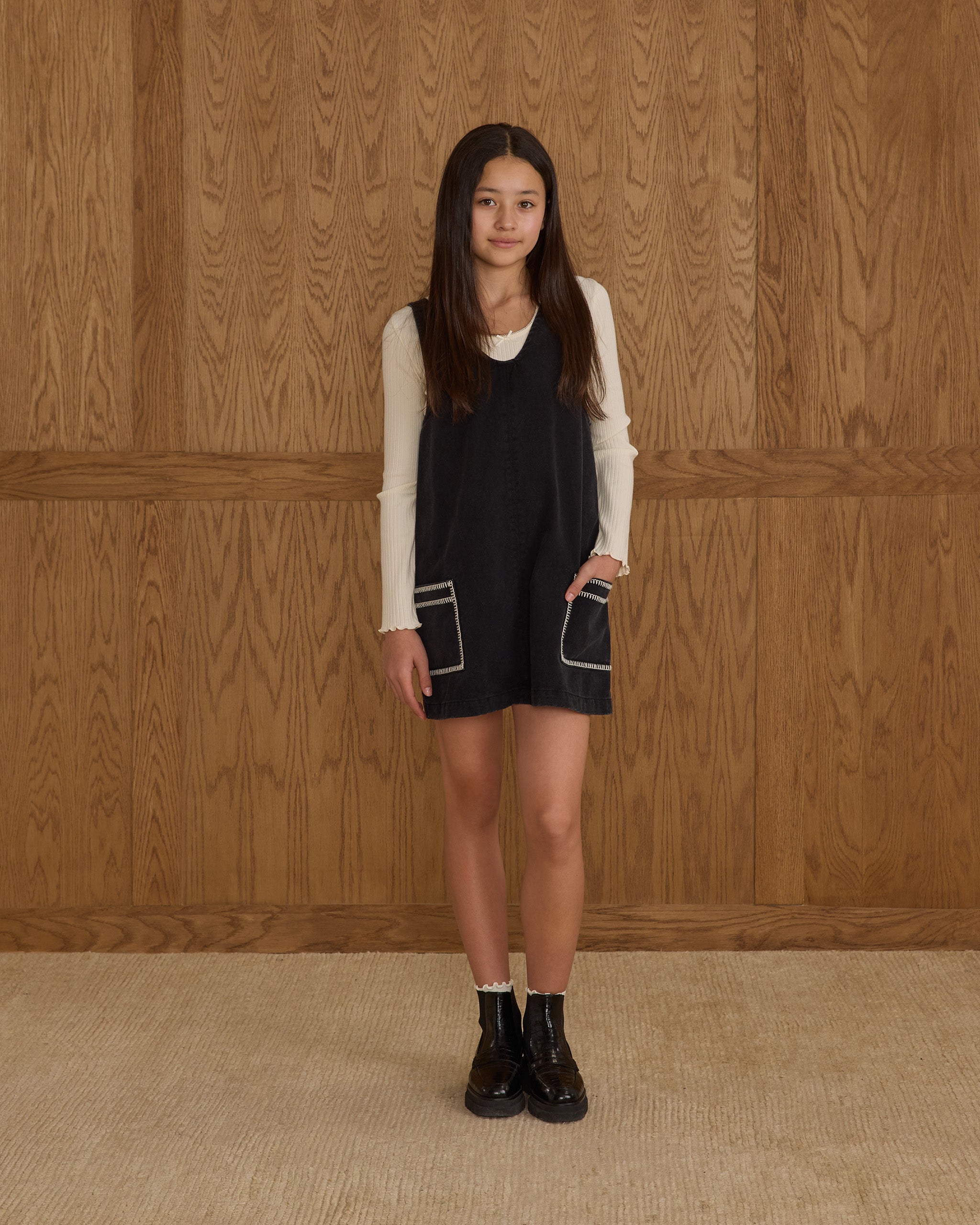 Rylee + Cru ライリーアンドクルー ベビー服 子供服  Vネックオーバーオールドレス ウォッシュドブラック
