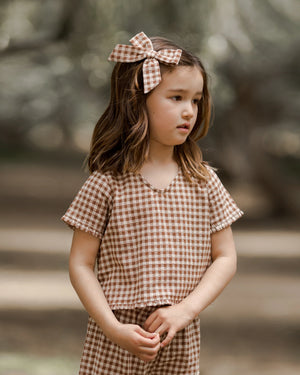 
                  
                    GIRL BOW || BROWN GINGHAM
                  
                