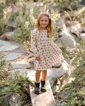 
                  
                    PIPER DRESS || DRIED FLORAL
                  
                