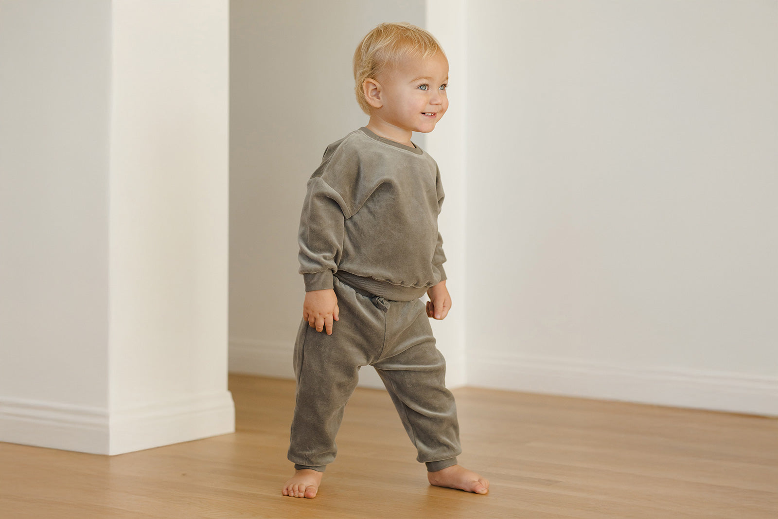 ベロアリラックススウェットパンツ シャツ フォレスト