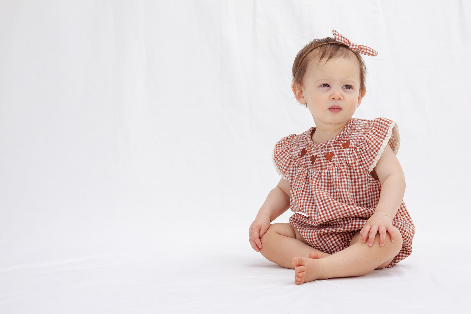 クインシーメイはベビー服・子供服のブランドです。2026年バレンタインコレクションはこちら