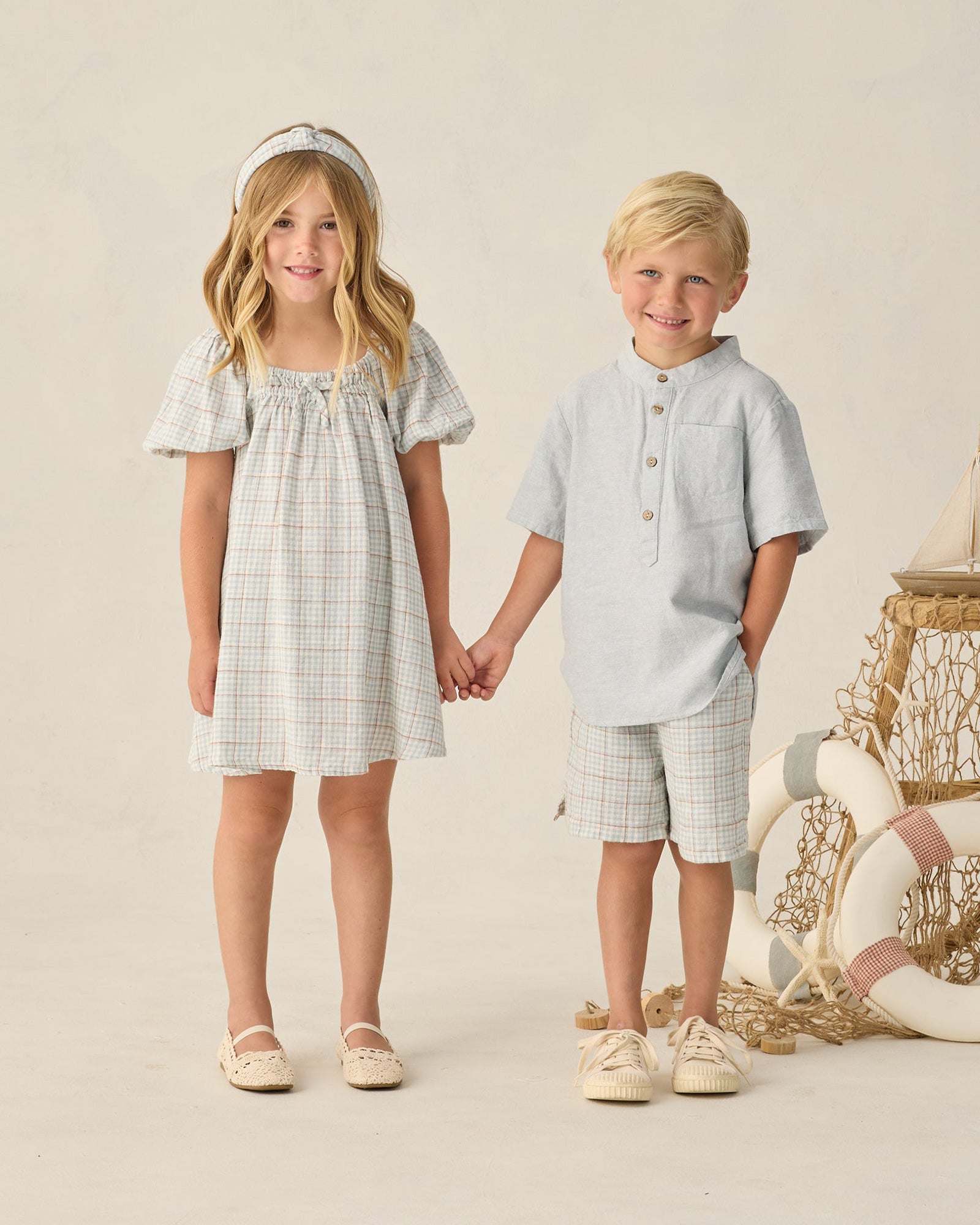 ライリーアンドクルーはベビー服・子供服のブランドです。2026年春夏コレクションを見る