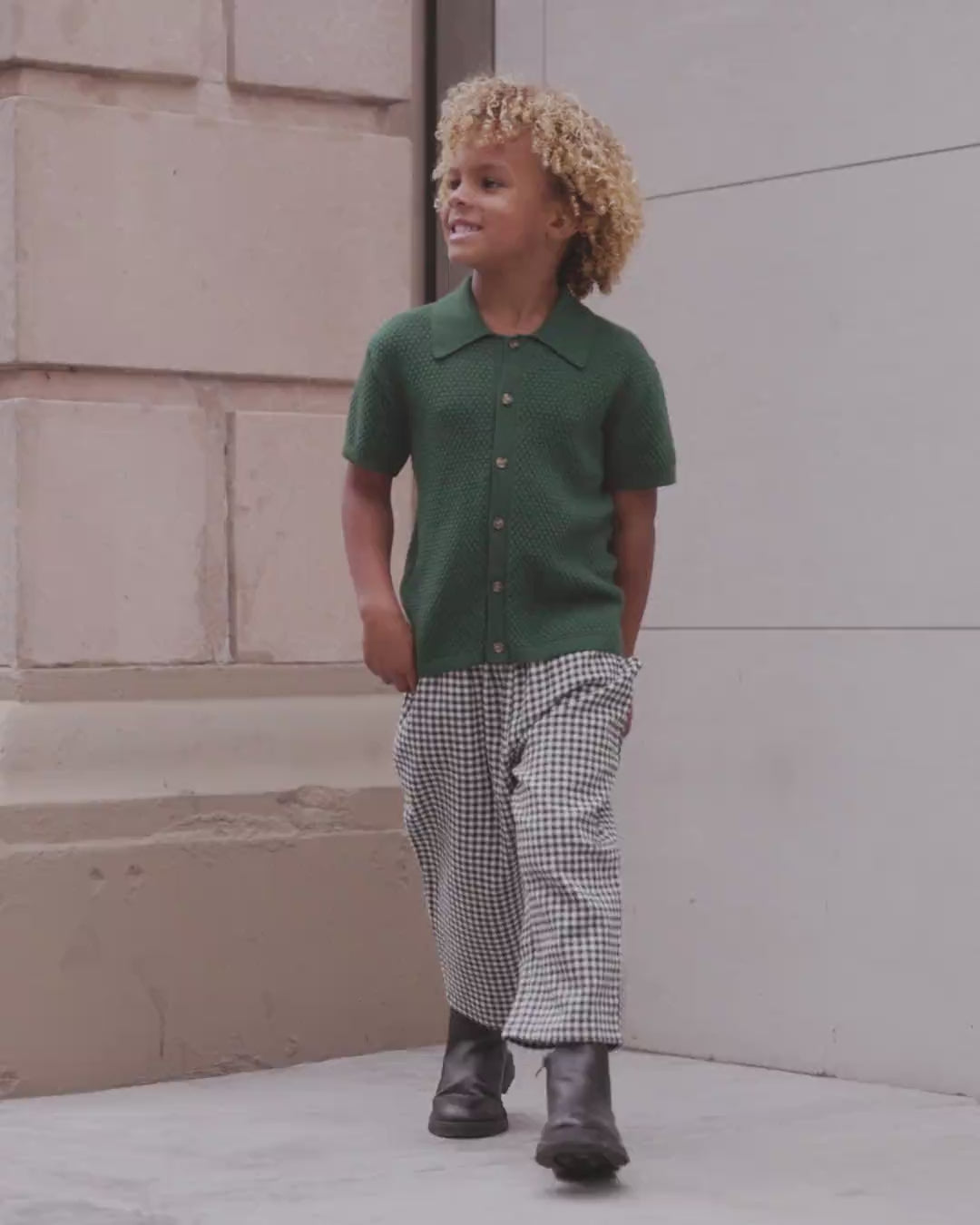 子供服のボーイズの最新コレクションはこちら
